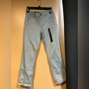 NEW Simply Vera Vera Wang Light Blue Jeans